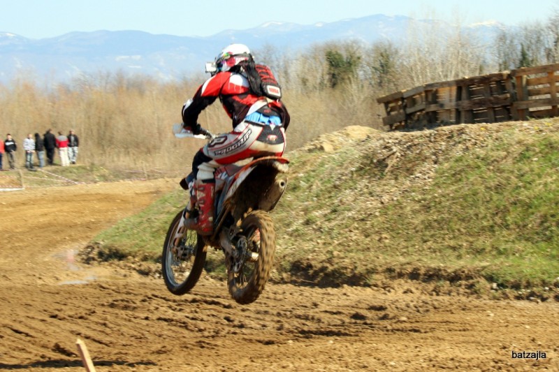 Skok mimo prostora za mehanike.