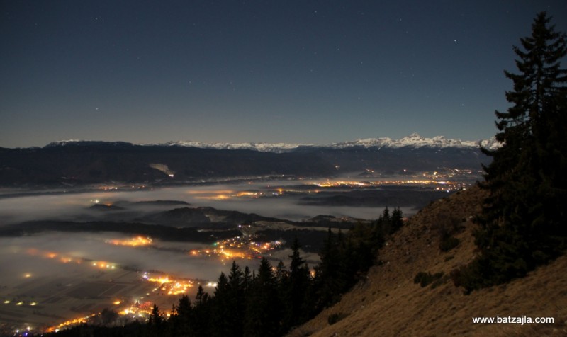 Ko se z dolžino osvetlitve malček pretirava, je pa že kičast. Dobro jutro!